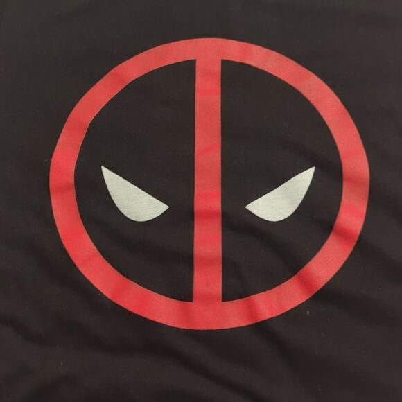 Marvel Deadpool Womens Size Small Black Red Tee T-Shirt Short Sleeve - Picture 2 of 3